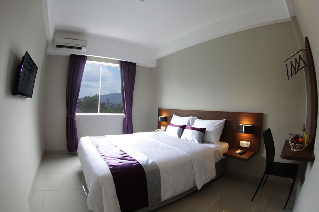 Amantis Hotel Demak Exterior foto